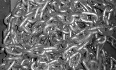 Nanášení povlaků žárového zinku na článkových řetězech kontinuálním způsobem