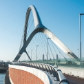 Most přes řeku Rýn v Nijmegenu – čelní pohled