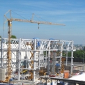 Obr. 1 – Pohled z jižní strany na superkonstrukci budovy B