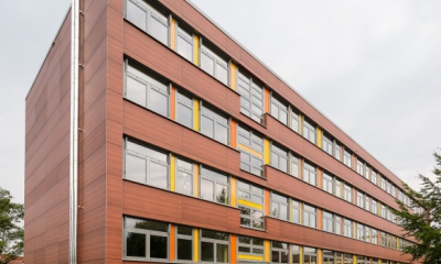 Automatizovaná okna s kováním Schüco ve třech německých školách