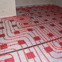 Podlahové vytápění a výběr vhodné podlahové krytiny