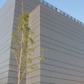 Laserové výzkumné centrum v Dolních Břežanech – provětrávaná fasáda FRIGOMONT s obkladem typu BOND – vnější montovaný větrací zateplovací systém