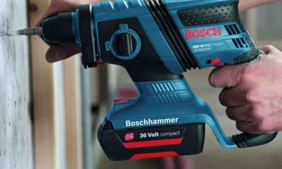 Nářadí, které získalo ocenění, se právě testuje: Akumulátorové vrtací kladivo GBH 36 V-LI Compact Professional od firmy Bosch