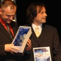 Ing. arch. Tomáš Bindr a Ing. arch. Jan Zelinka z Atelieru 38 s.r.o. s cenou Grand prix Stavba MSK.