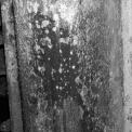 Obr. 8 – Vzhled povrchu pozinkovaného oblouku výztuže po odstranění kamenného prachu