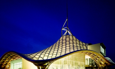 Dřevěné zastřešení centra Georges Pompidou-Metz bylo počítáno programy firmy Dlubal